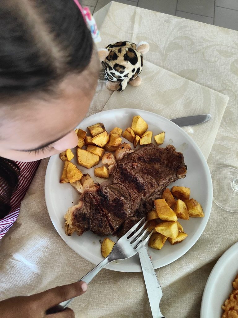 RISTORANTE PER BAMBINI roma con pista in ghiaccio sintetico