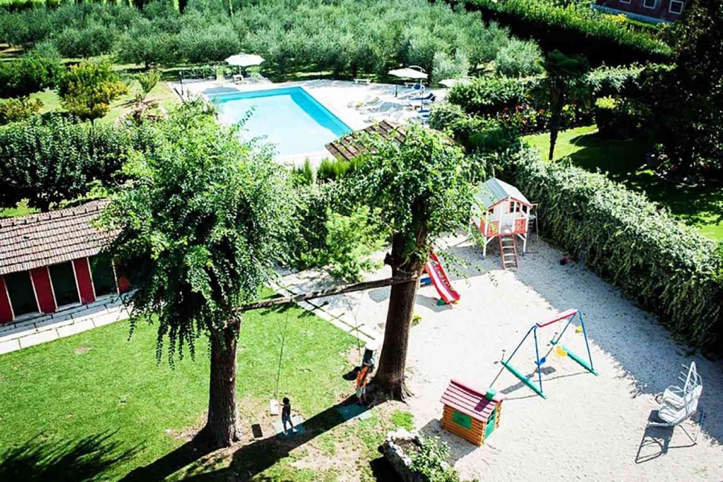 AGRITURISMO PER FAMIGLIE CON BAMBINI bed and breakfast roma guidonia