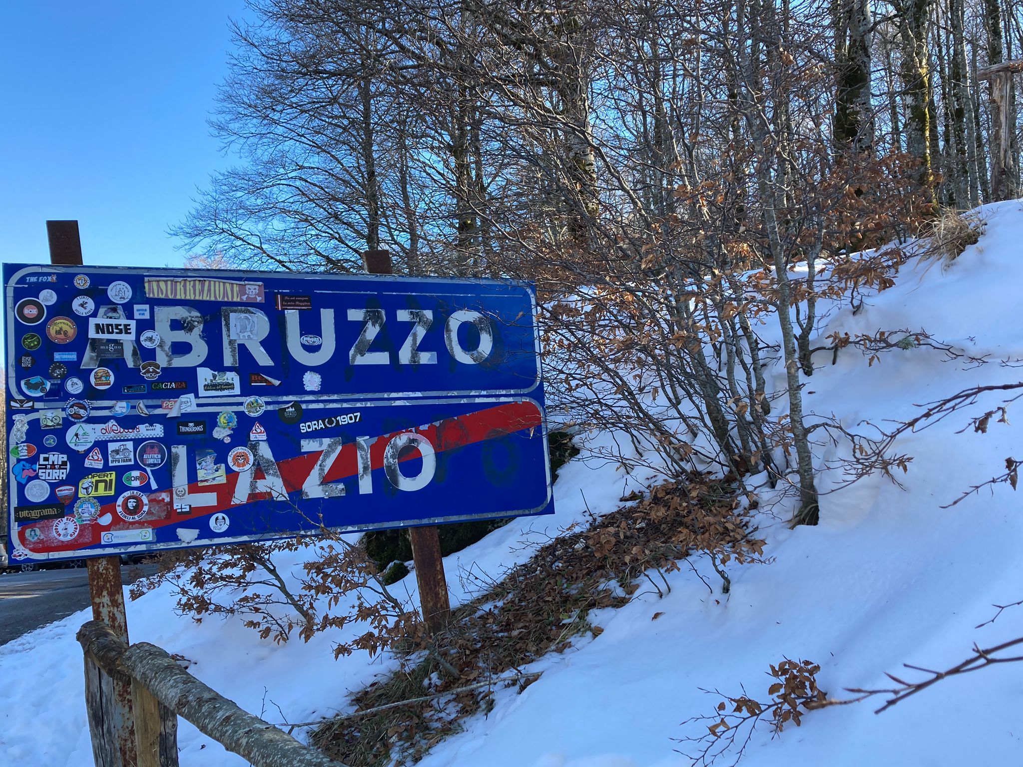 montagna vicino roma neve pescasseroli abruzzo bambini