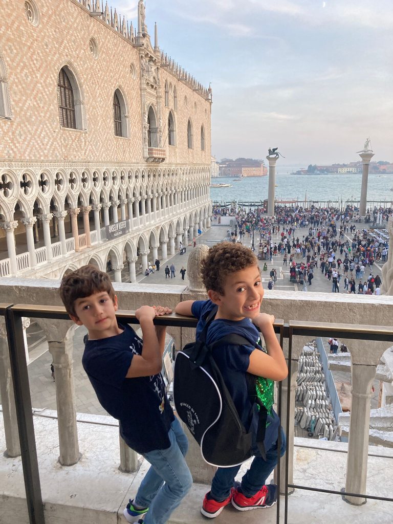 viaggio a venezia con i bambini dormire mangiare cosa vedere