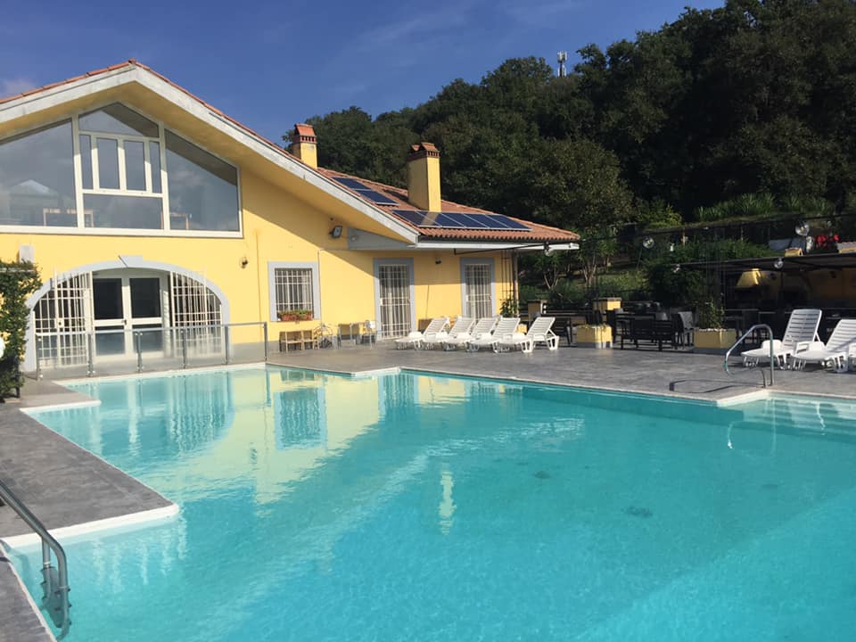 agriturismo con piscina a roma il casale delle ginestre fiumicino