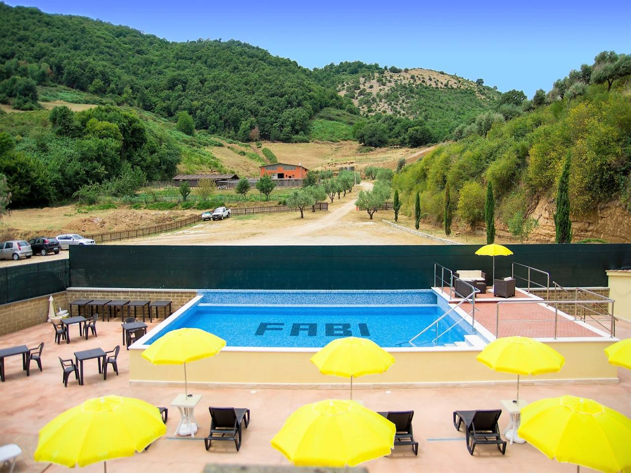 agriturismo con piscina a roma la rocca dei briganti artena