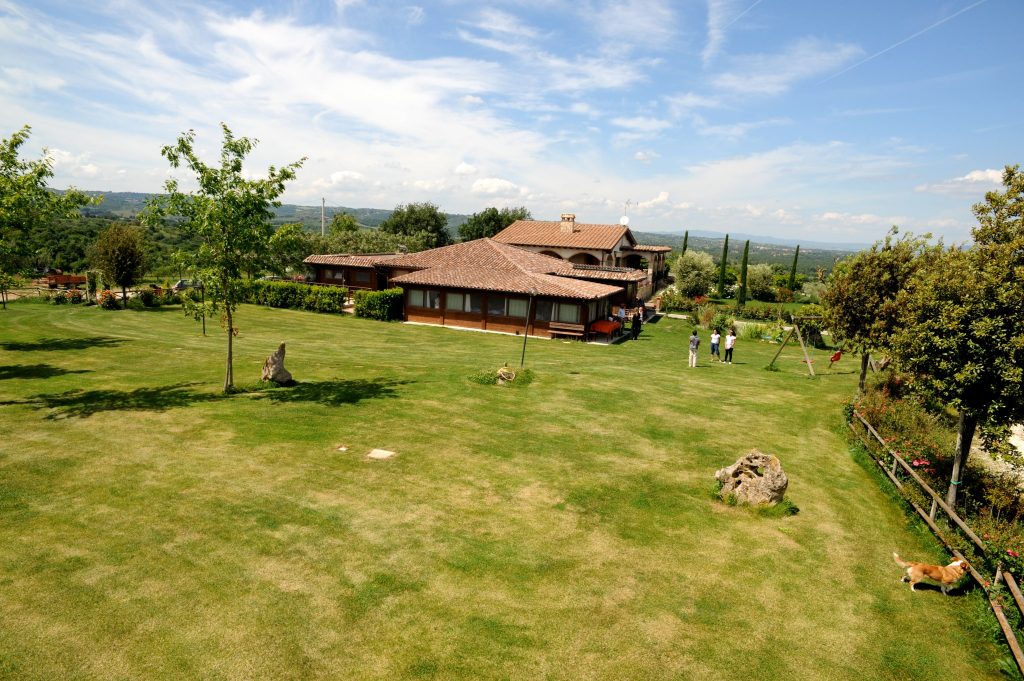 agriturismo per famiglie con bambini viterbo roma il castello