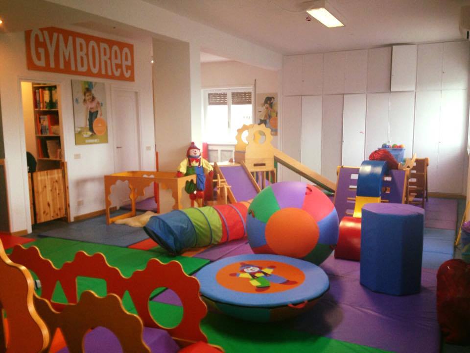 Gymboree musica arte psicomotricità inglese movimento gioco bambini neonati roma