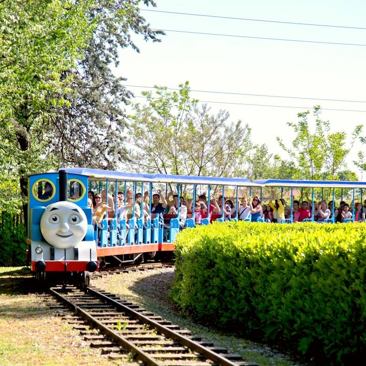 leolandia parco divertmenti bambini trenino