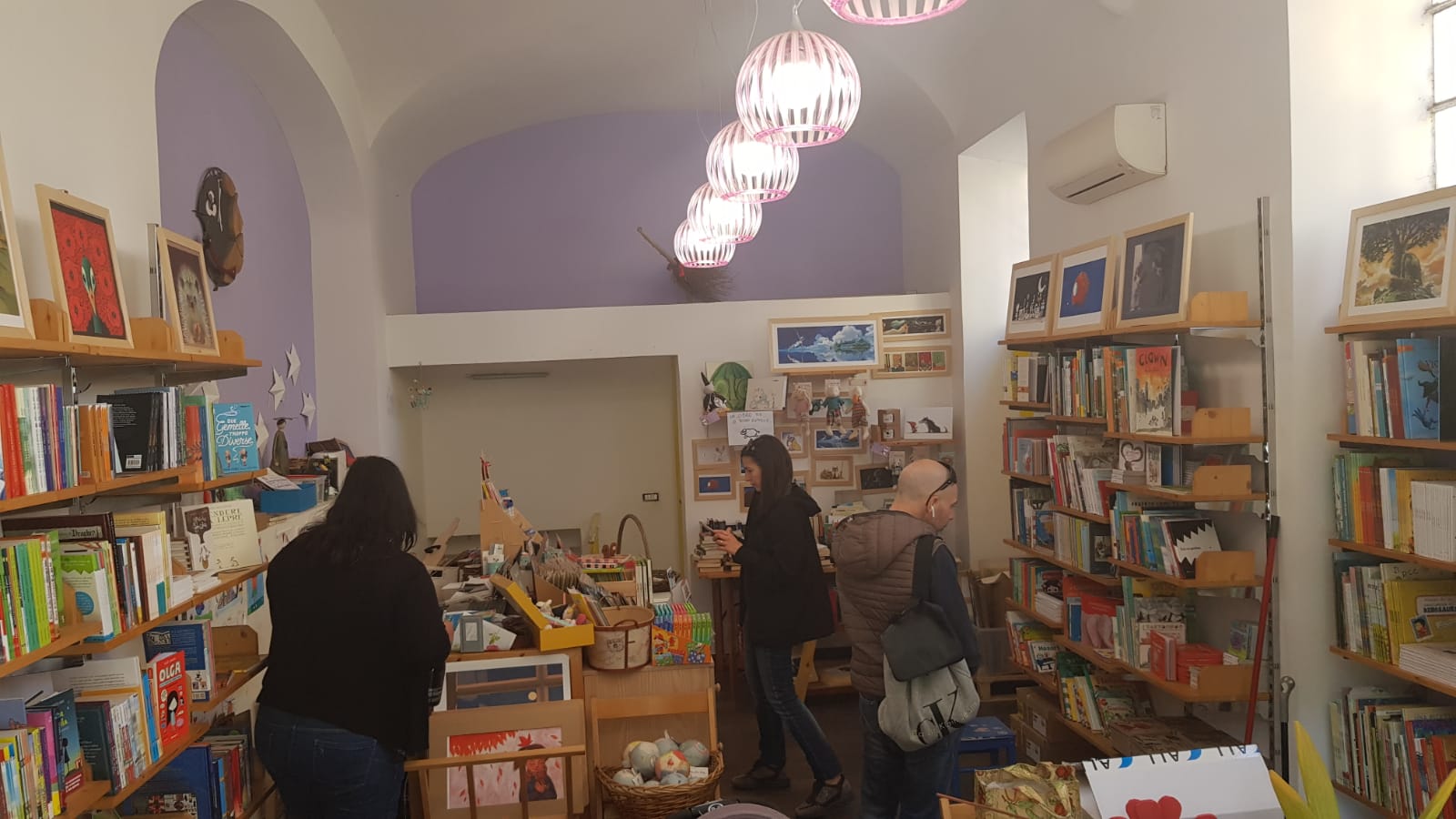 lora di liberta libreria bambini roma centocelle