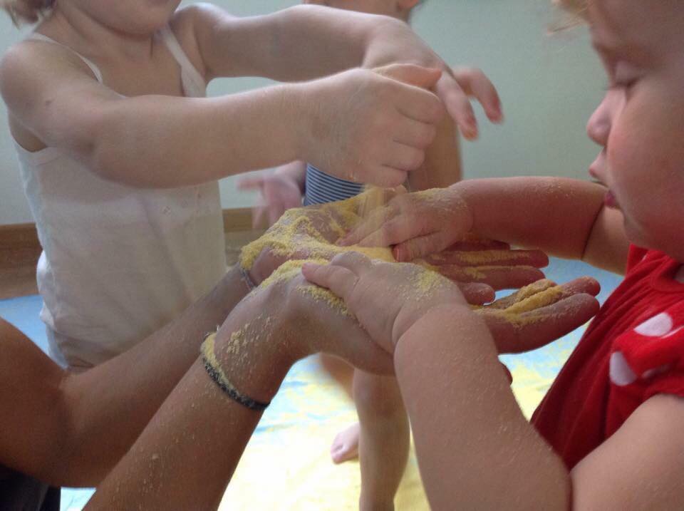 travasi bambini asilo nido in crescendo