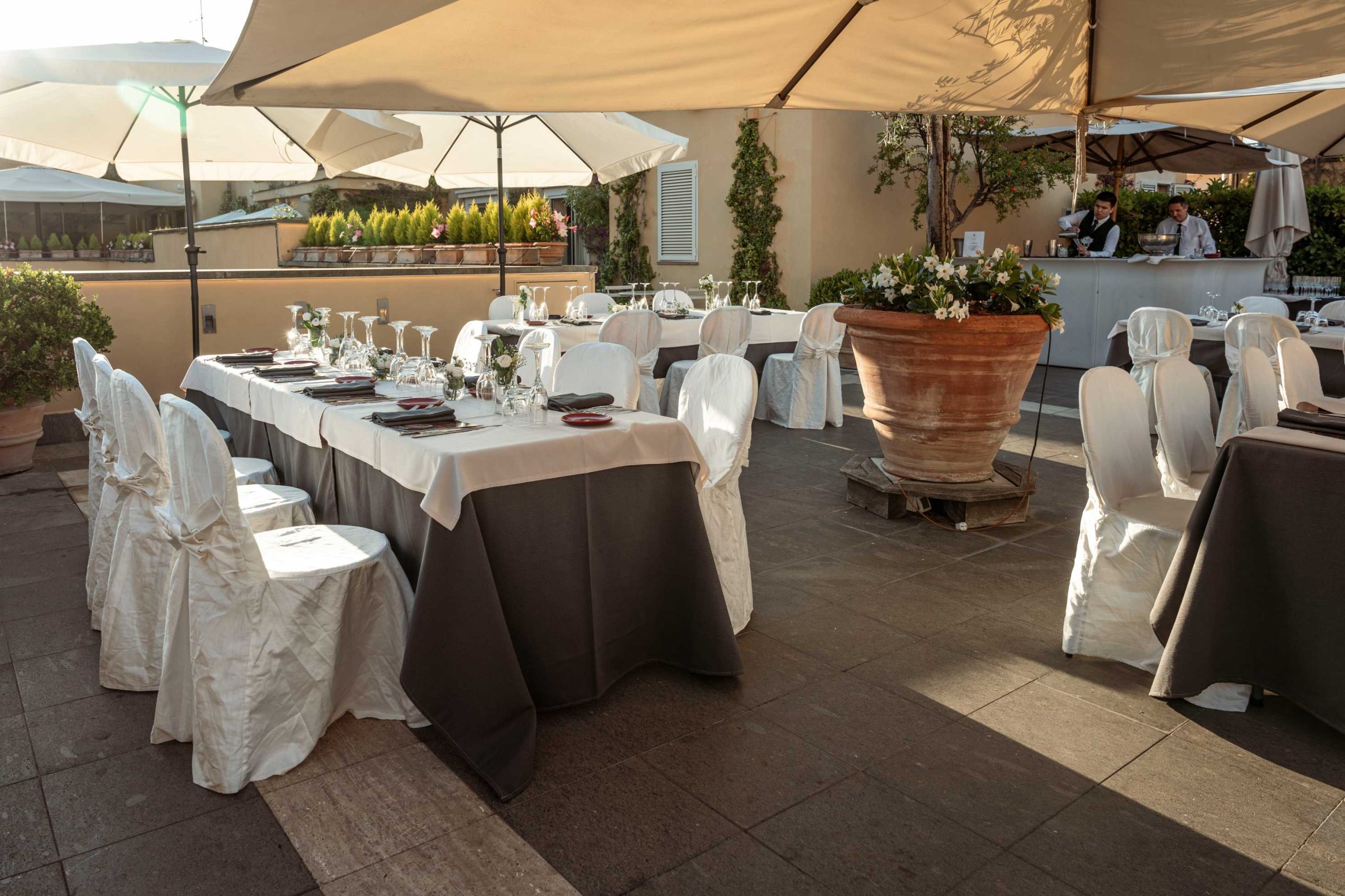 TERRAZZE AL COLOSSEO LOCATION BATTESIMO ROMA COMUNIONE COMPLEANNO TERRAZZA IN CENTRO APERITIVO